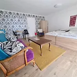 Apartment Napvirag - Koezel Mindenhez *