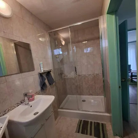 Apartmán Napvirag - Koezel Mindenhez *