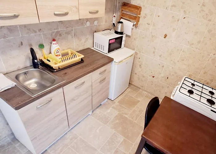 Napvirag - Koezel Mindenhez Apartament *