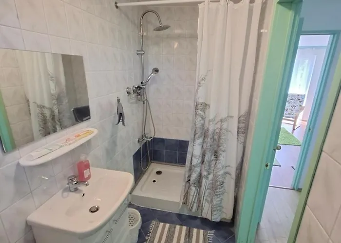 Napvirag - Koezel Mindenhez בלטונקראטיה